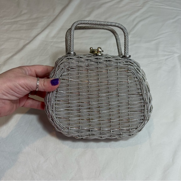 Vintage Handbags - Vintage 60s woven silver metal evening clutch handbag koret forsum